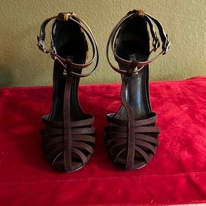 Brown suede and leopard heels.